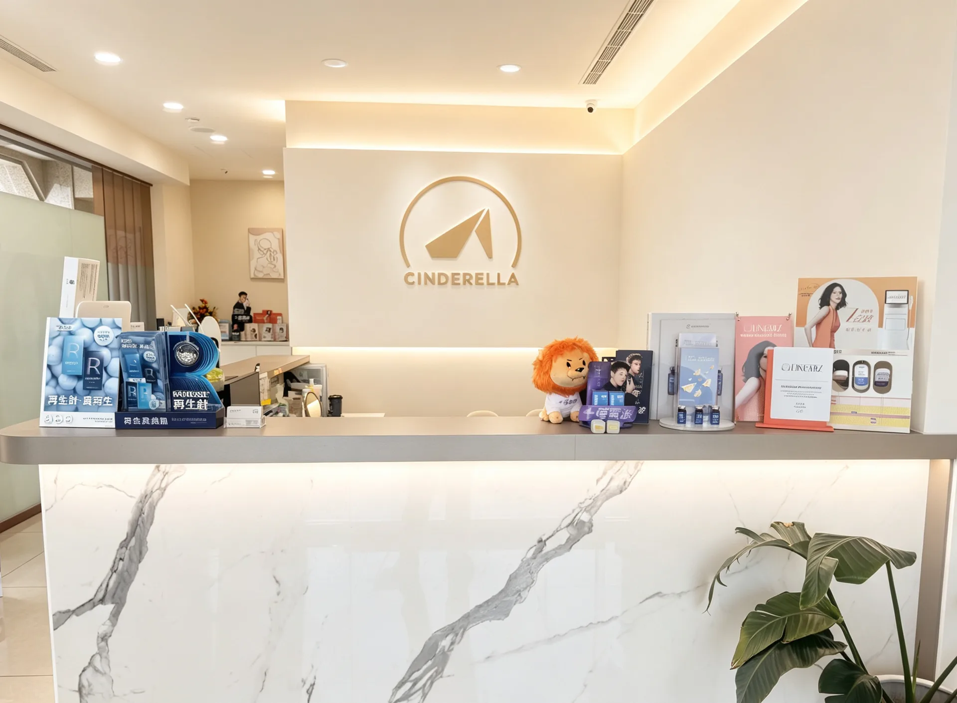 仙杜瑞拉員林店大廳